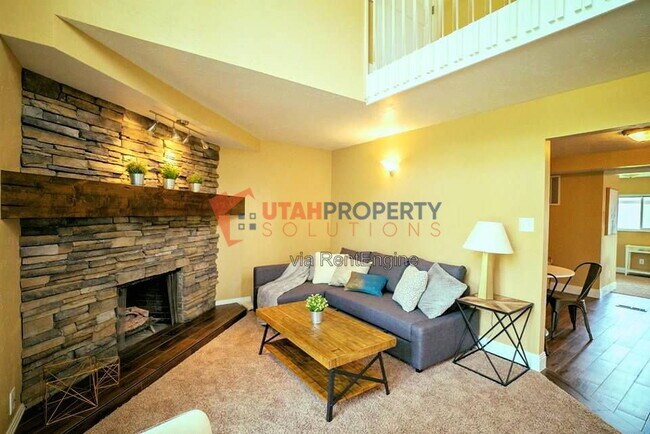 Building Photo - 7290 Racquet Club Dr