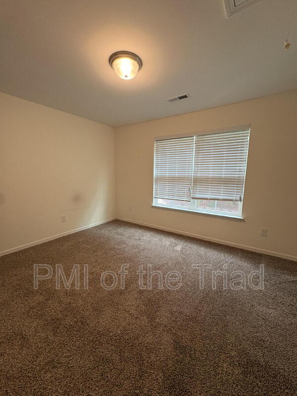 Building Photo - 5327 Farm House Trail