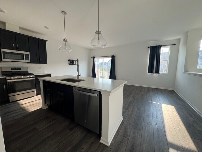 Building Photo - 4347 Chelsea Mnr Cir