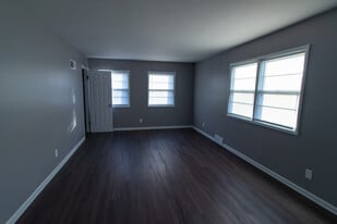 Building Photo - 2813 E G Ave