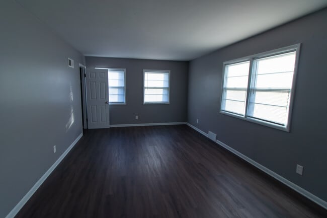 Building Photo - 2813 E G Ave