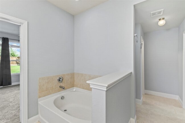 Building Photo - 4424 Overbrook Dr