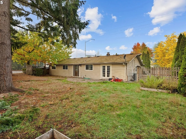 Building Photo - 6060 SW 170th Ave