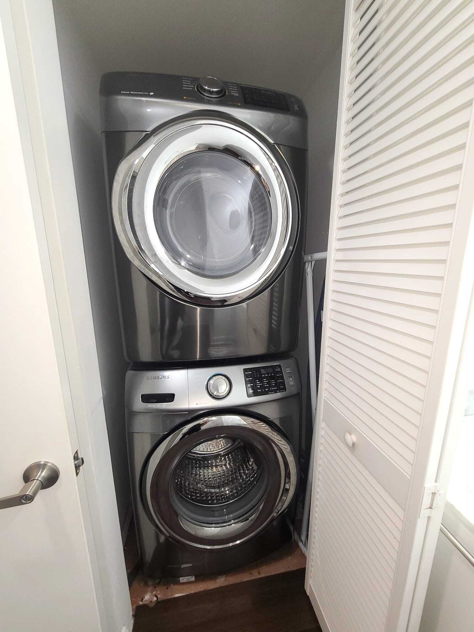 Building Photo - 951 Brickell Ave