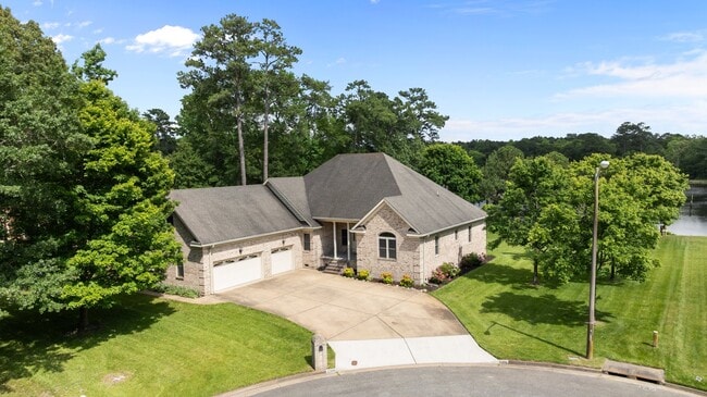 Primary Photo - 2300 Greenwing Ct