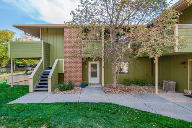 Building Photo - 1410 Bacchus Dr
