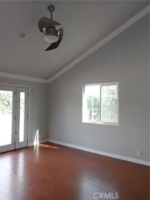 Building Photo - 2 Farragut