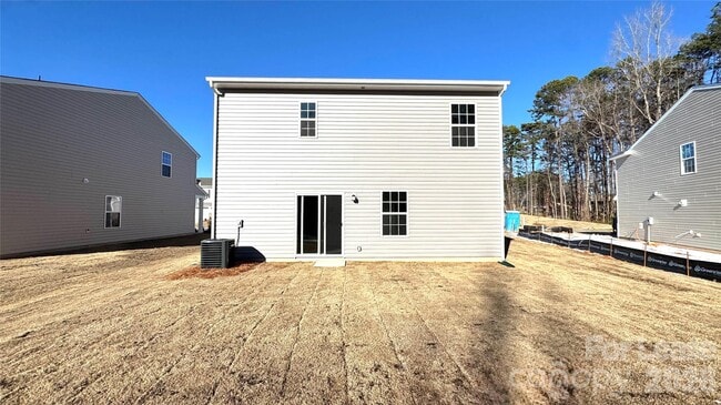 Building Photo - 3307 Crawford Ave