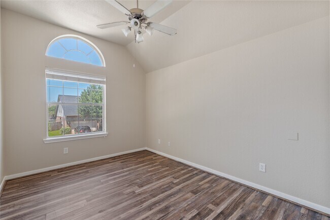 Building Photo - 24822 Dutton Point Dr