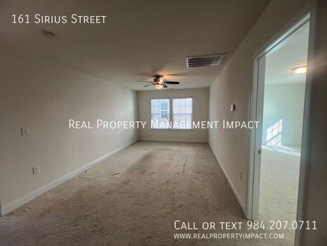 Building Photo - 161 Sirius St