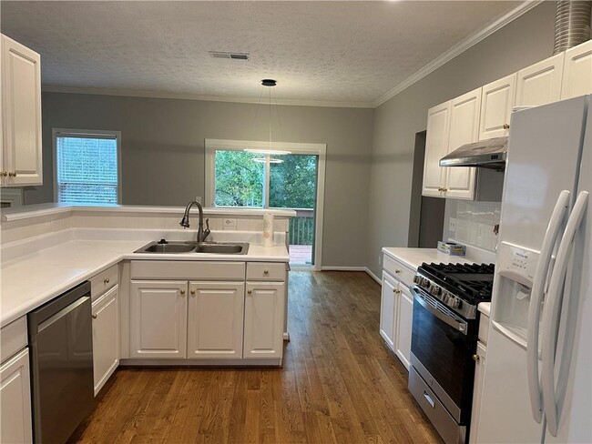 Building Photo - 9875 Lauren Hall Ct