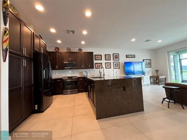 Building Photo - 11711 SW River Crossing Pl