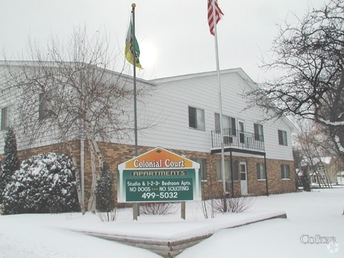 Primary Photo - Colonial Court Apartments