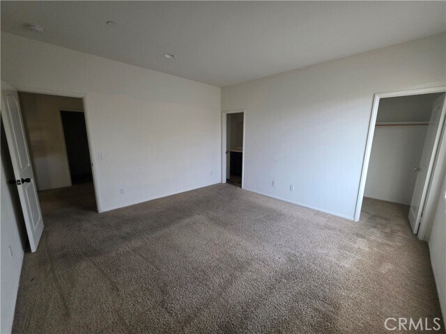 Building Photo - 3253 Quarry Dr