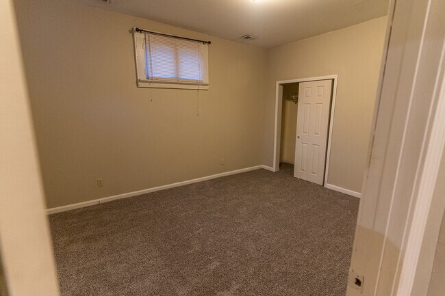 Building Photo - 161 Pope St