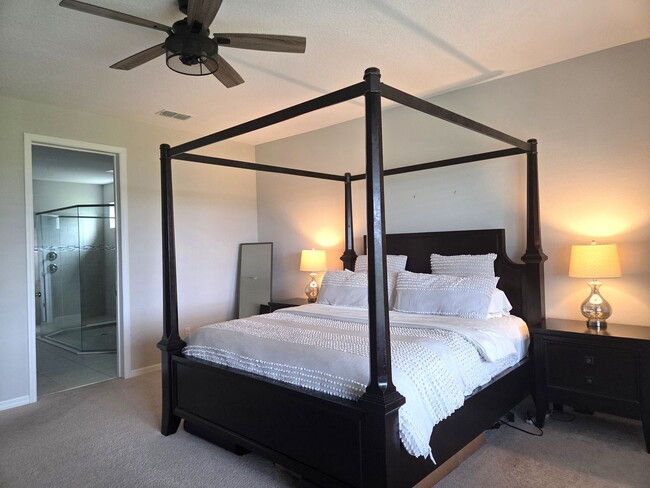 Building Photo - Two Story in Gated Lakeview Preserve