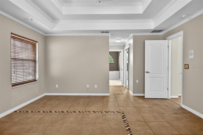 Building Photo - 20 Woodford Ln