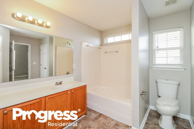 Building Photo - 1930 Hanna Trce