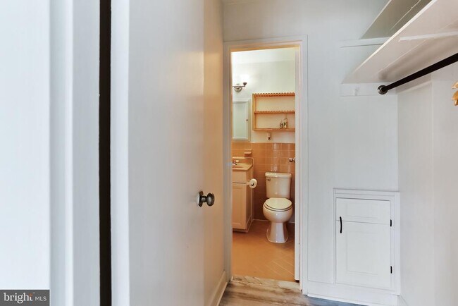 Building Photo - 1900 Lyttonsville Rd