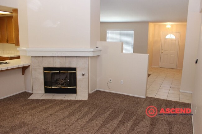 Building Photo - Spacious 3-Bedroom Home with Comfortable Living Space