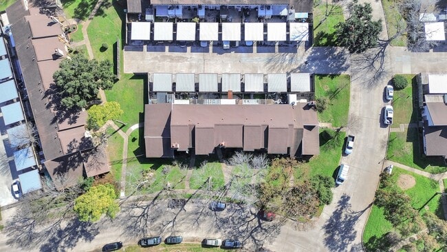 Building Photo - 5837 W Sunforest Dr