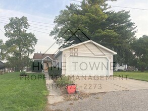 Building Photo - 5935 Twin Oaks Dr
