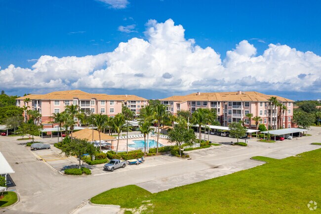 Building Photo - Majestic Palms Condominiums