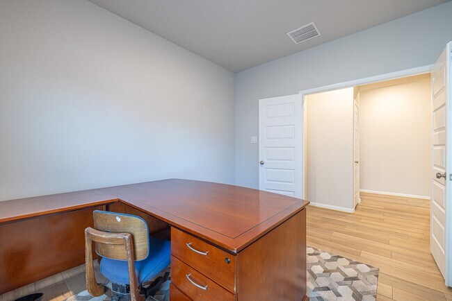 Building Photo - 17705 Hanson Ridge Dr