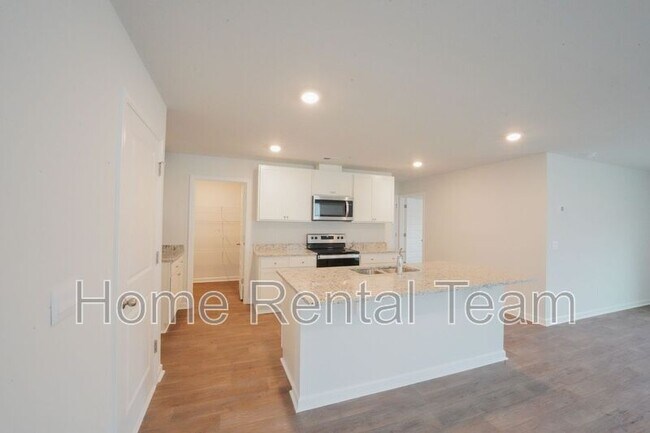 Building Photo - 463 Coconut Dr