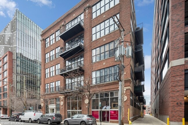 Primary Photo - 215 N Aberdeen St
