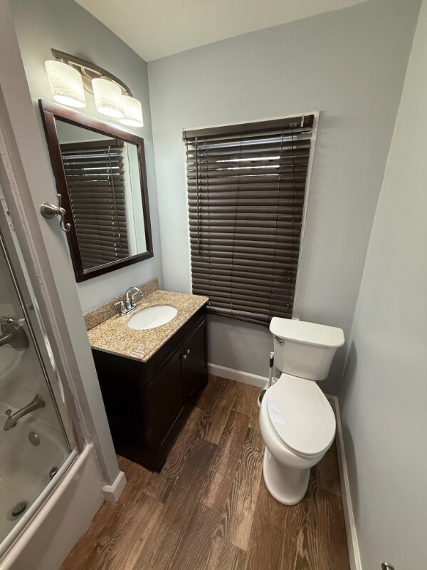 Building Photo - 55 W Lakeview Ave