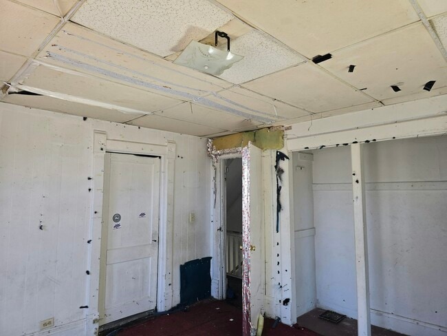 Building Photo - 1806 N Peoria Ave