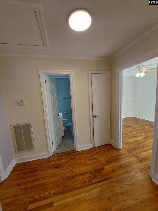 Building Photo - 1713 Lacy St