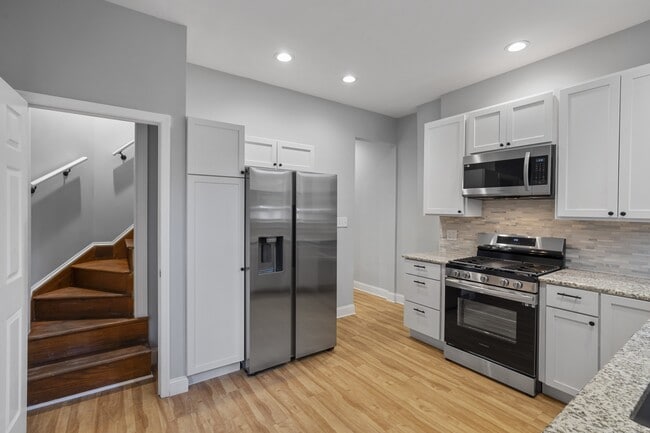 Building Photo - 1713 Linden Ave