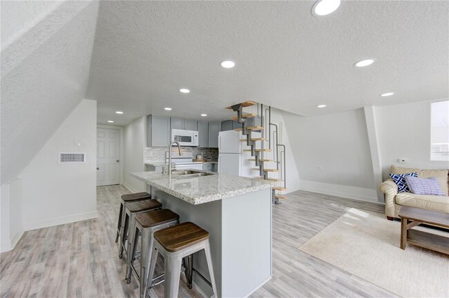 Building Photo - 239 Redfish Dr