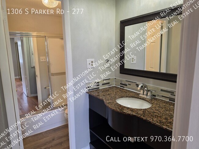 Building Photo - 1306 S Parker Rd