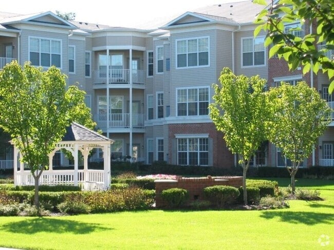 Building Photo - The Highlands at Morris Plains