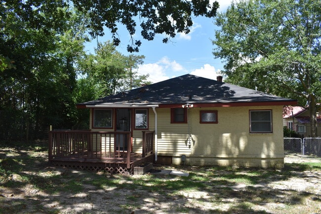 Building Photo - 326 Milledge Rd
