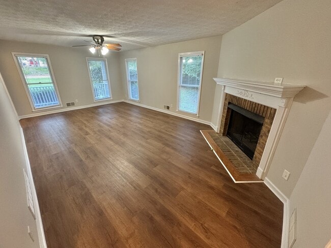 Building Photo - 45 Gentry Dr
