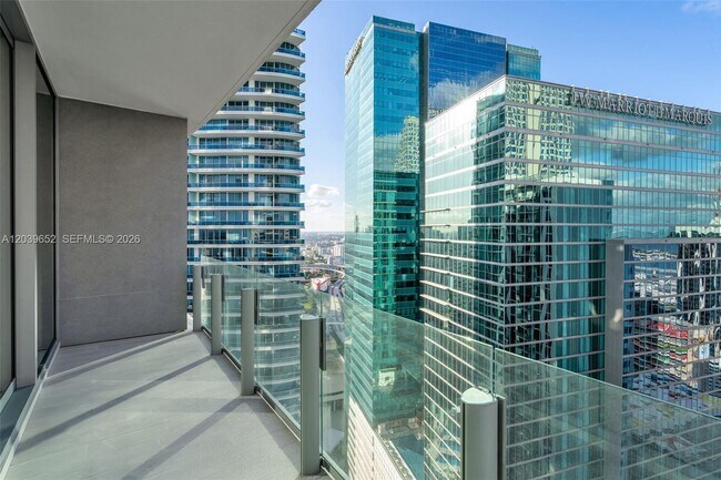 Building Photo - 300 Biscayne Blvd Way