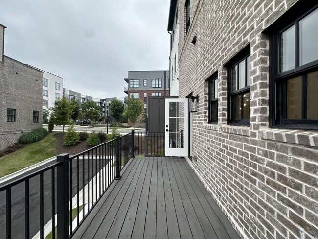 Building Photo - 4802 Moonview Ln