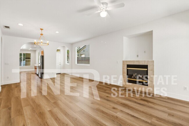 Building Photo - 9716 Marianna Way