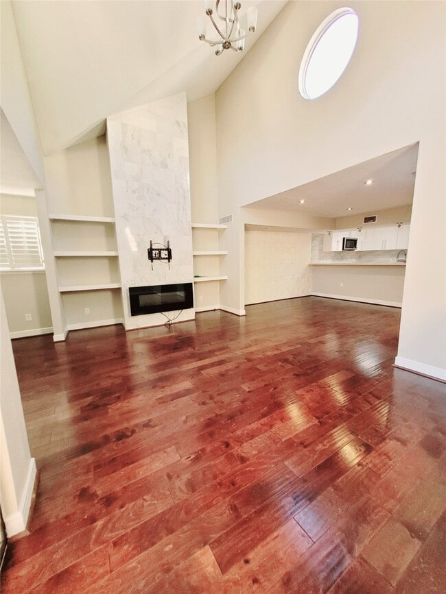 Building Photo - 1114 Augusta Dr