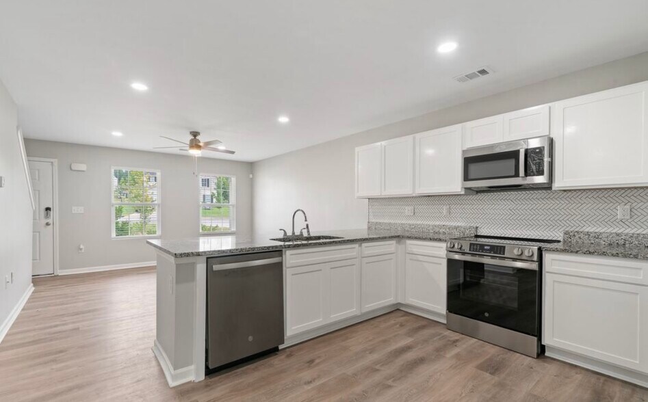 Building Photo - 509 Kinsale Ct
