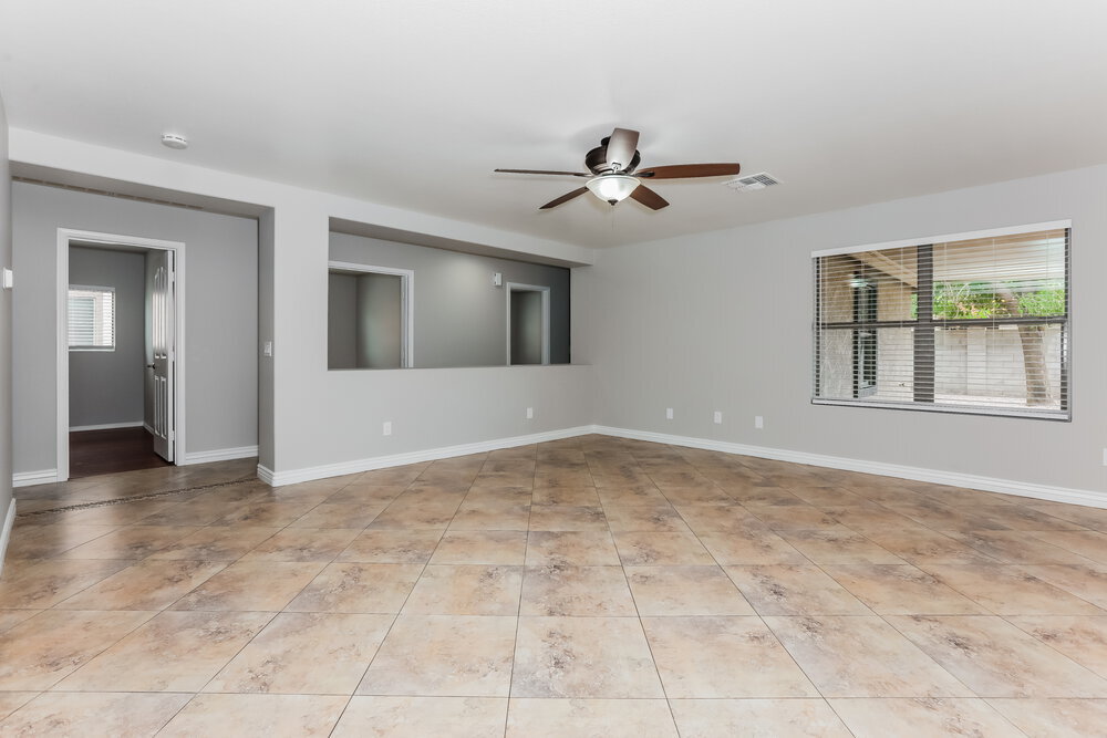 Building Photo - 3914 S Ponderosa Dr