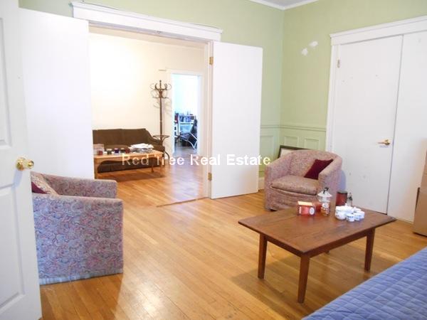 Building Photo - 40 Orchard Rd