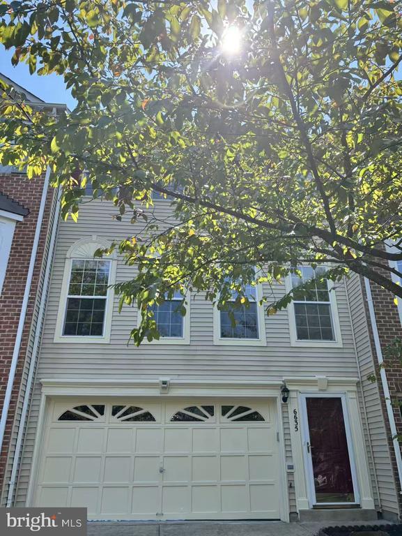 Building Photo - 6635 Creek Point Way