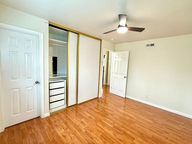 Building Photo - $3990 / 4 BR at a Prime Fremont Location!
