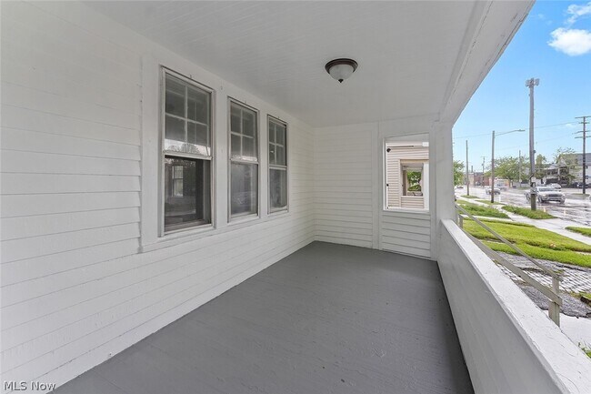 Building Photo - 3400 W 117th St