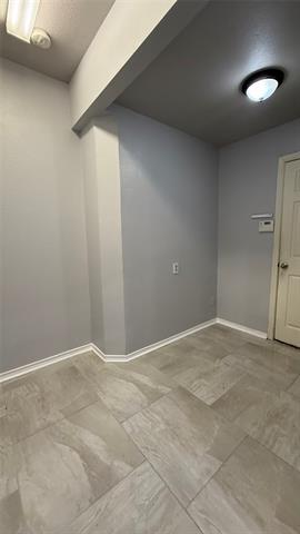Building Photo - 3112 Atrium Dr